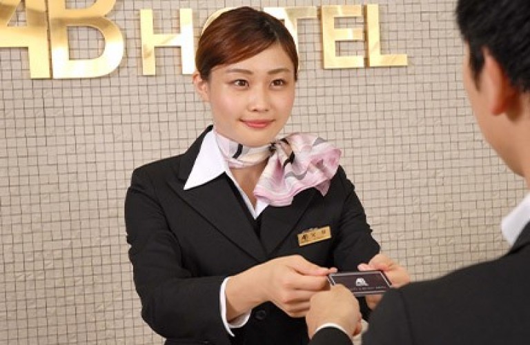 フロントスタッフの仕事内容