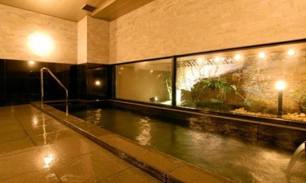 Separate Men's and Women's Large Baths