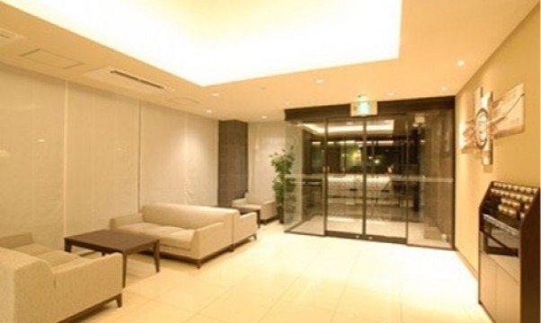 Lobby and Internet Corner